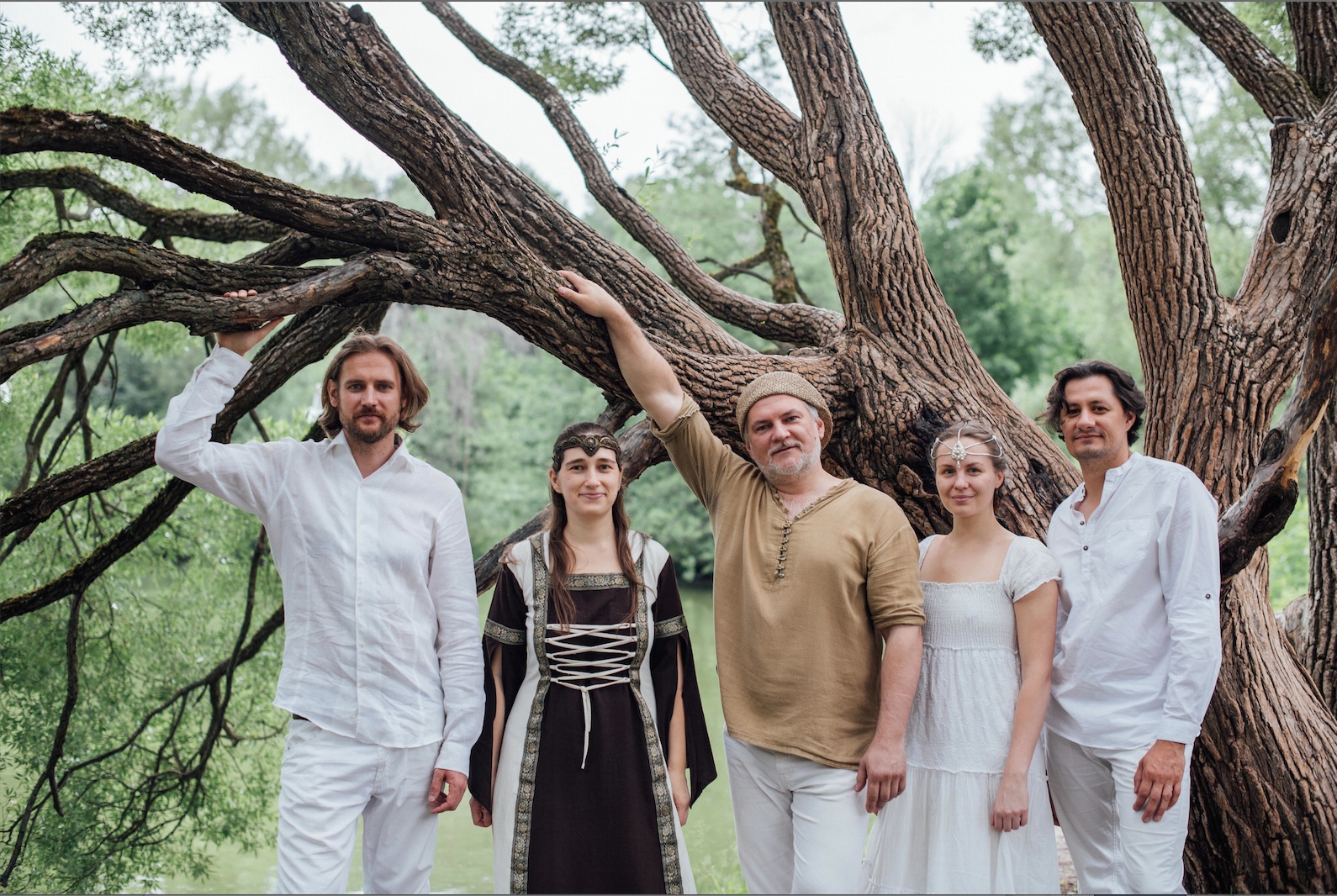 

Билеты на Alizbar & Ann’Sannat (Культурный центр им. Пушкина)