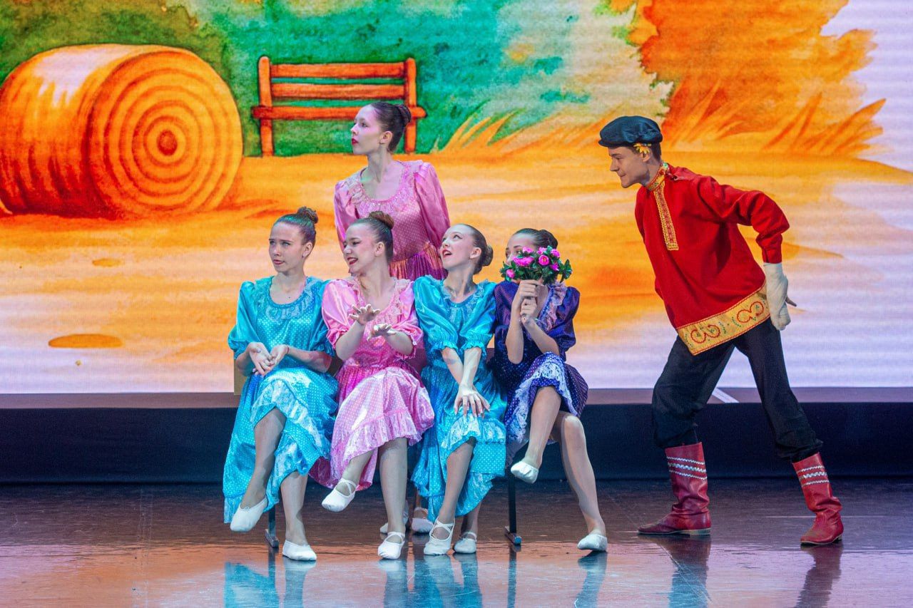 

Билеты на Королевство чудесного творчества (Городской дворец детского (юношеского) творчества)