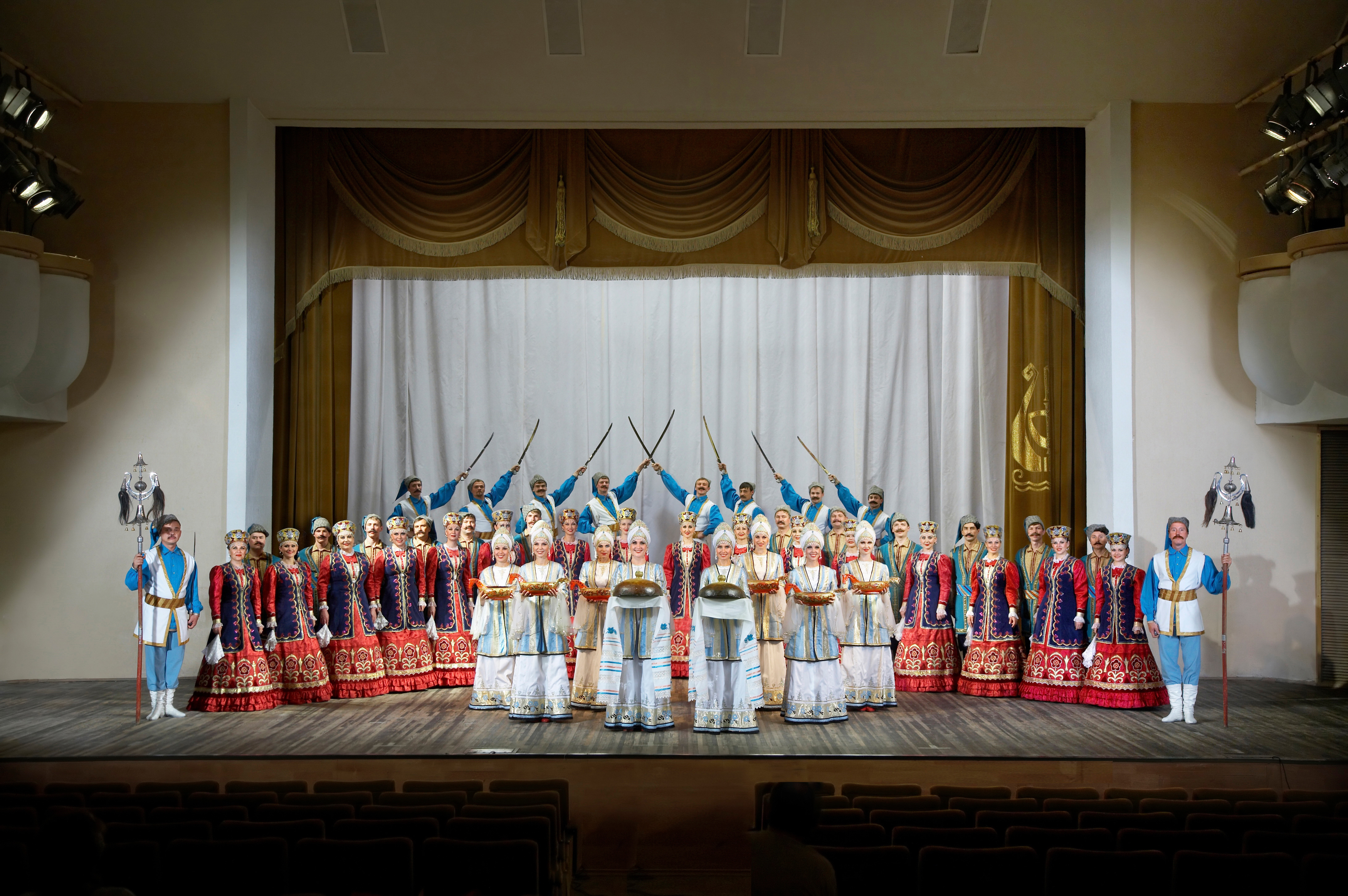 

Билеты на Ансамбль песни и пляски Донских казаков им. Квасова (ДК «Родина»)