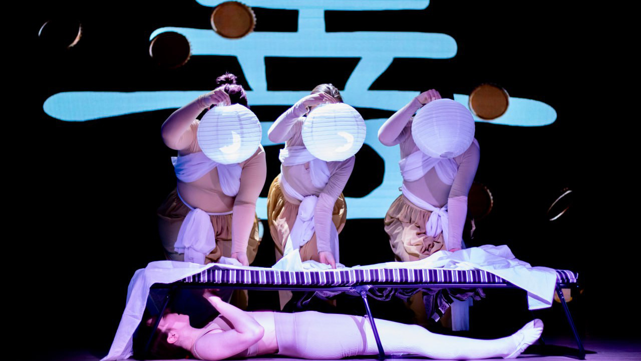 

Билеты на Добрый человек из Сычуани (Арт-центр ИСИ)