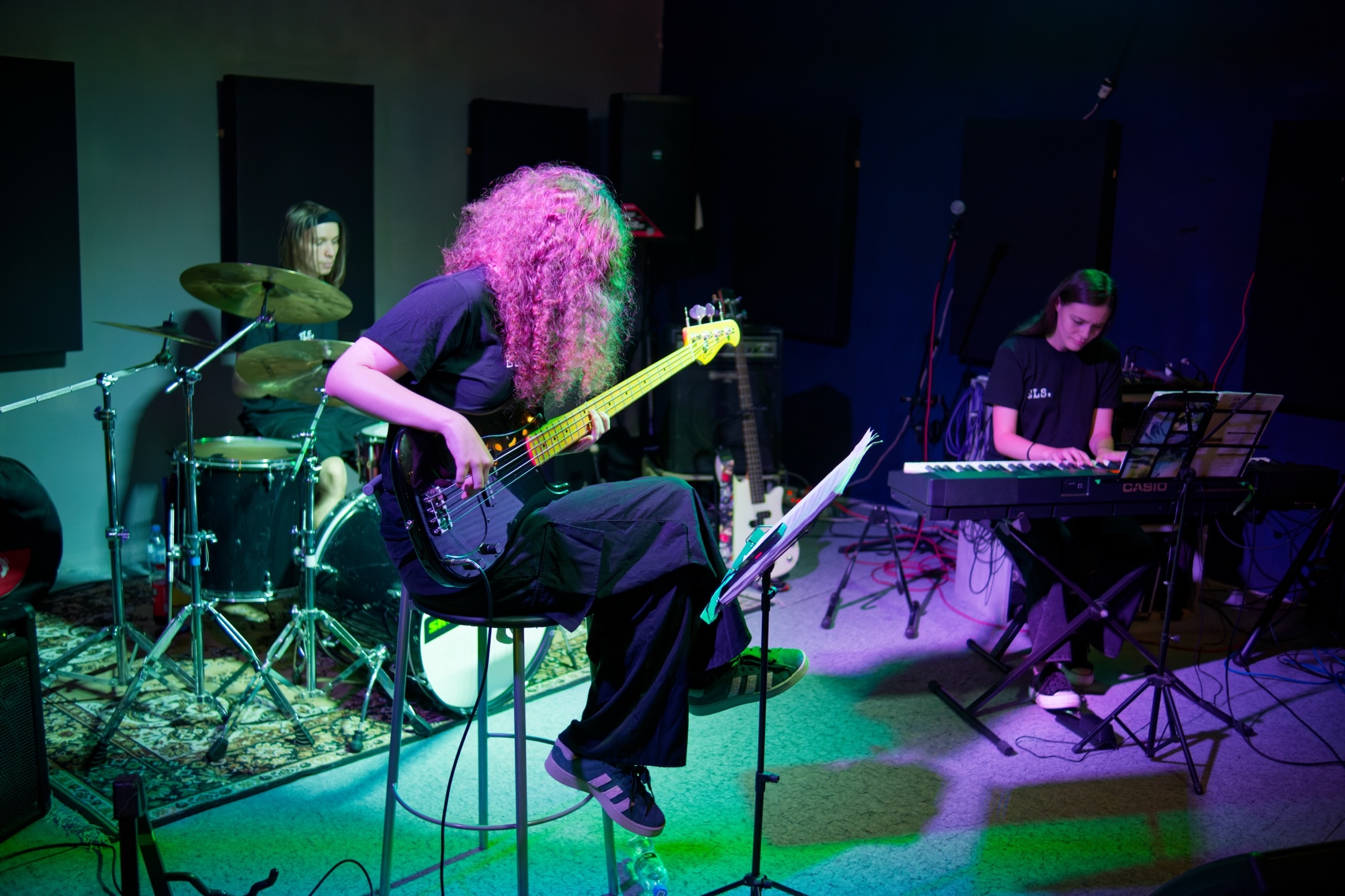 

Билеты на Эмоциональный новый джаз (Драматический театр)