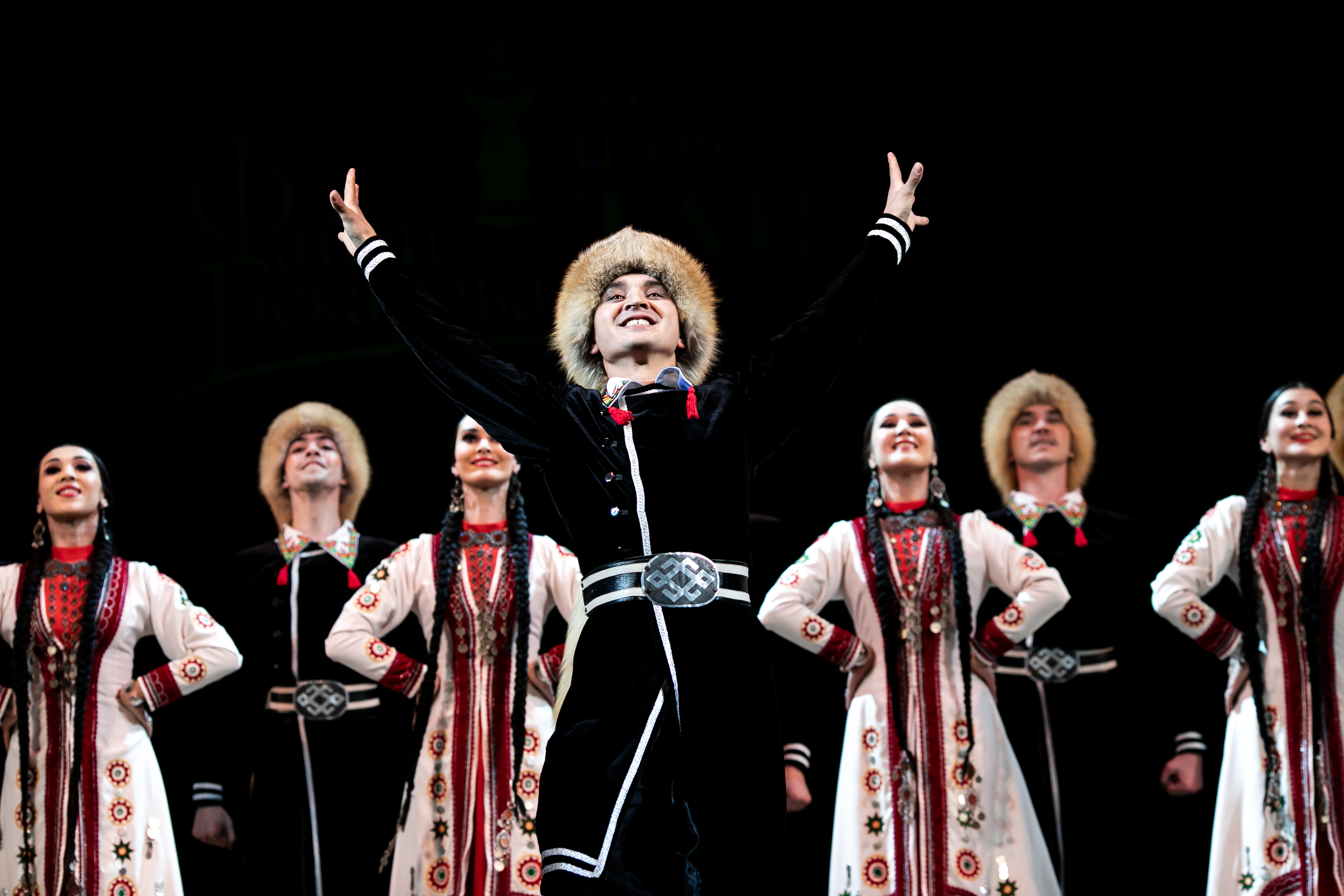 Афиша: Фестиваль «Танец — душа народа». Ансамбль им. Гаскарова и ансамбль «Салтанат» в Уфе 21 апреля 2026