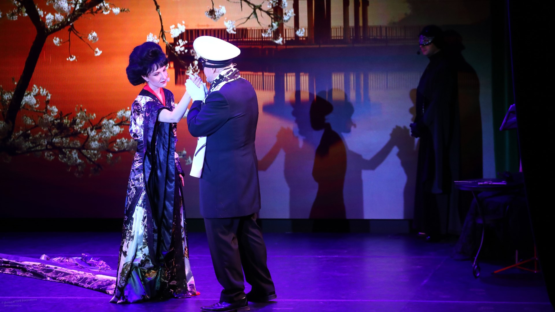 

Билеты на Призрак оперы. Дежа вю (Екатерининское собрание)