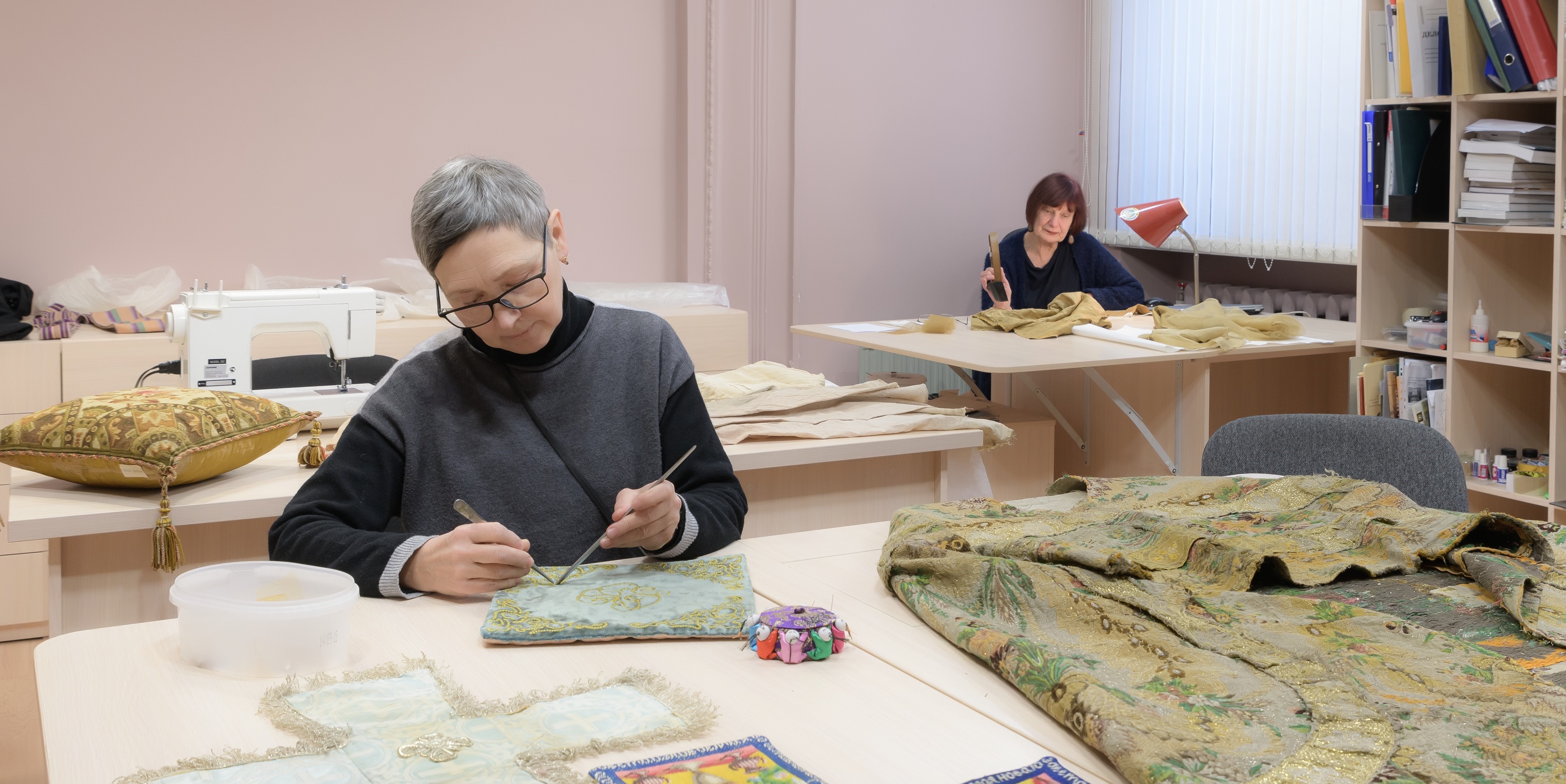 

Билеты на Клуб любителей искусства: тайна старинного платья (Музей изобразительных искусств)