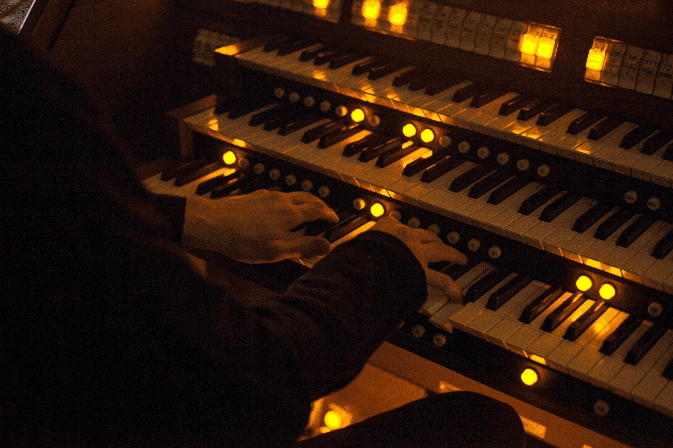 

Билеты на Органные вечера в St. Andrew's при свечах: Орган. Арфа. Голос (Англиканская церковь Святого Андрея)