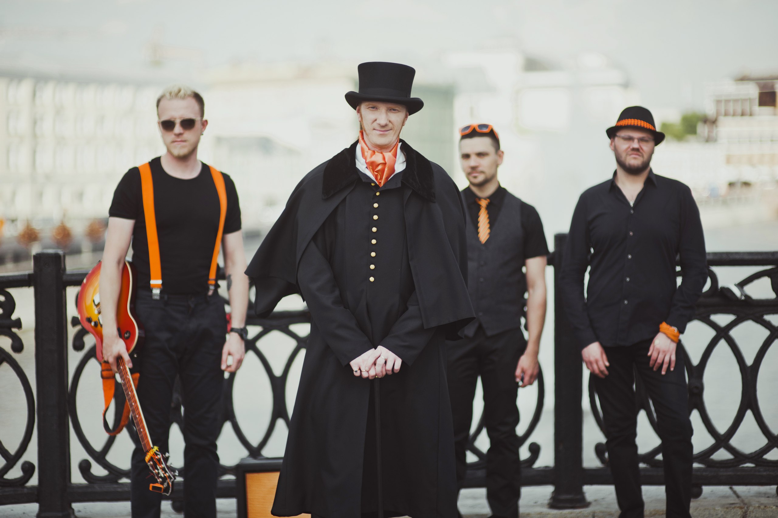 

Билеты на Братья Грим (Максимилианс)