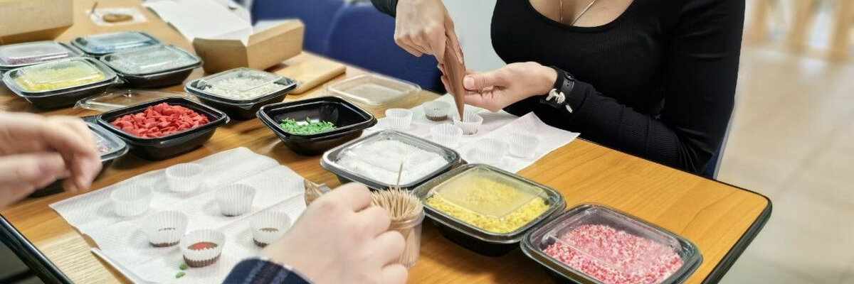 Два мастер-класса: «Угадай аромат» и «Шоколадные конфеты»