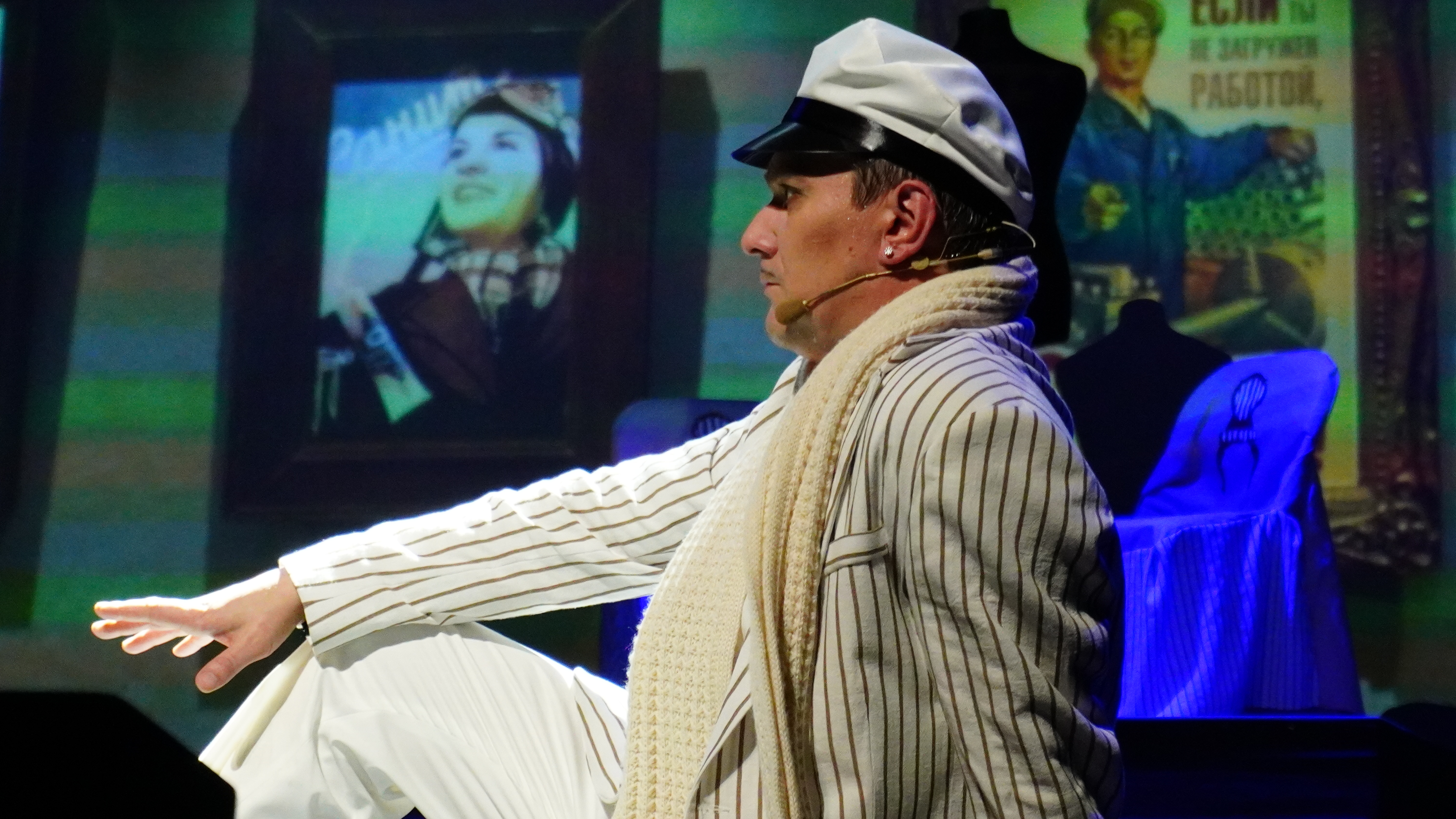 

Билеты на Вирус Остапа (КДЦ «Максим»)