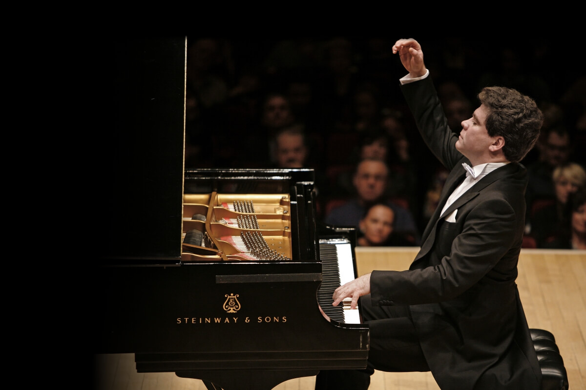 

Билеты на Денис Мацуев представляет. Вечер фортепианной музыки (Концертный зал им. Прокофьева)