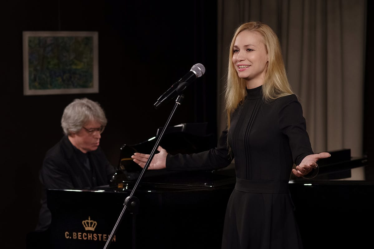 

Билеты на Приношение Марине Цветаевой (Есенин-центр)