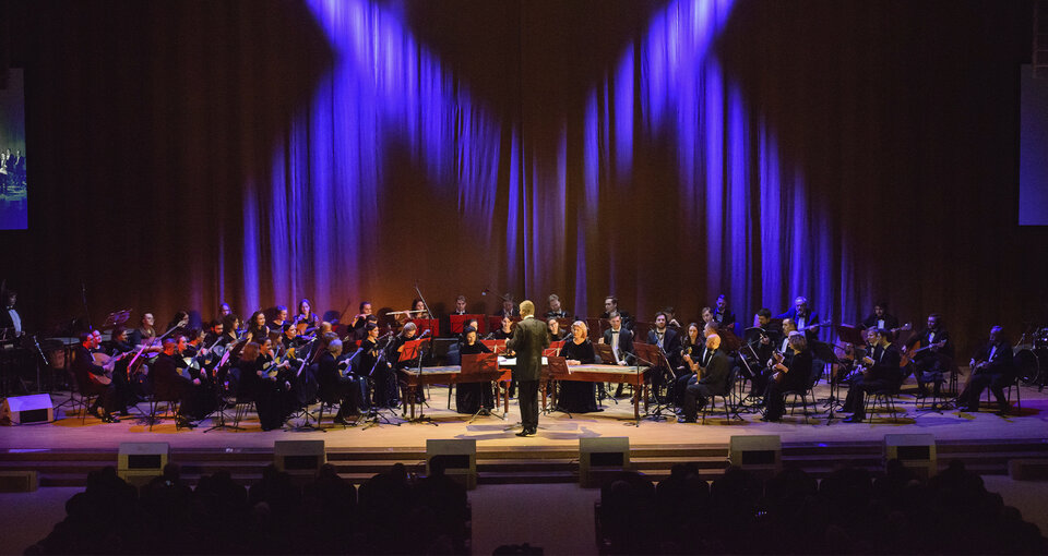 Музыка кино, радио и телевидения