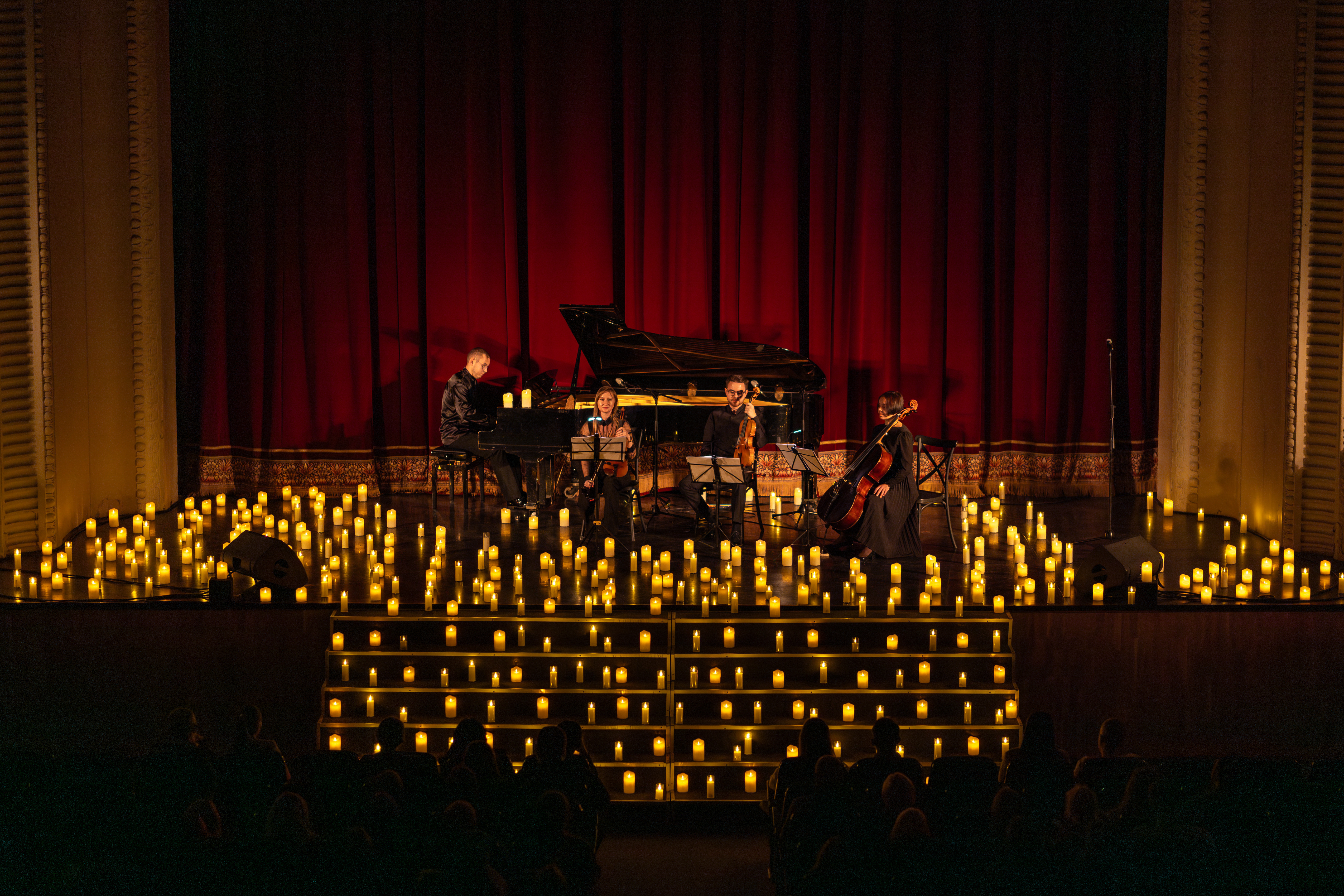 

Билеты на Шедевры мировой киномузыки при свечах (ДКЖ)