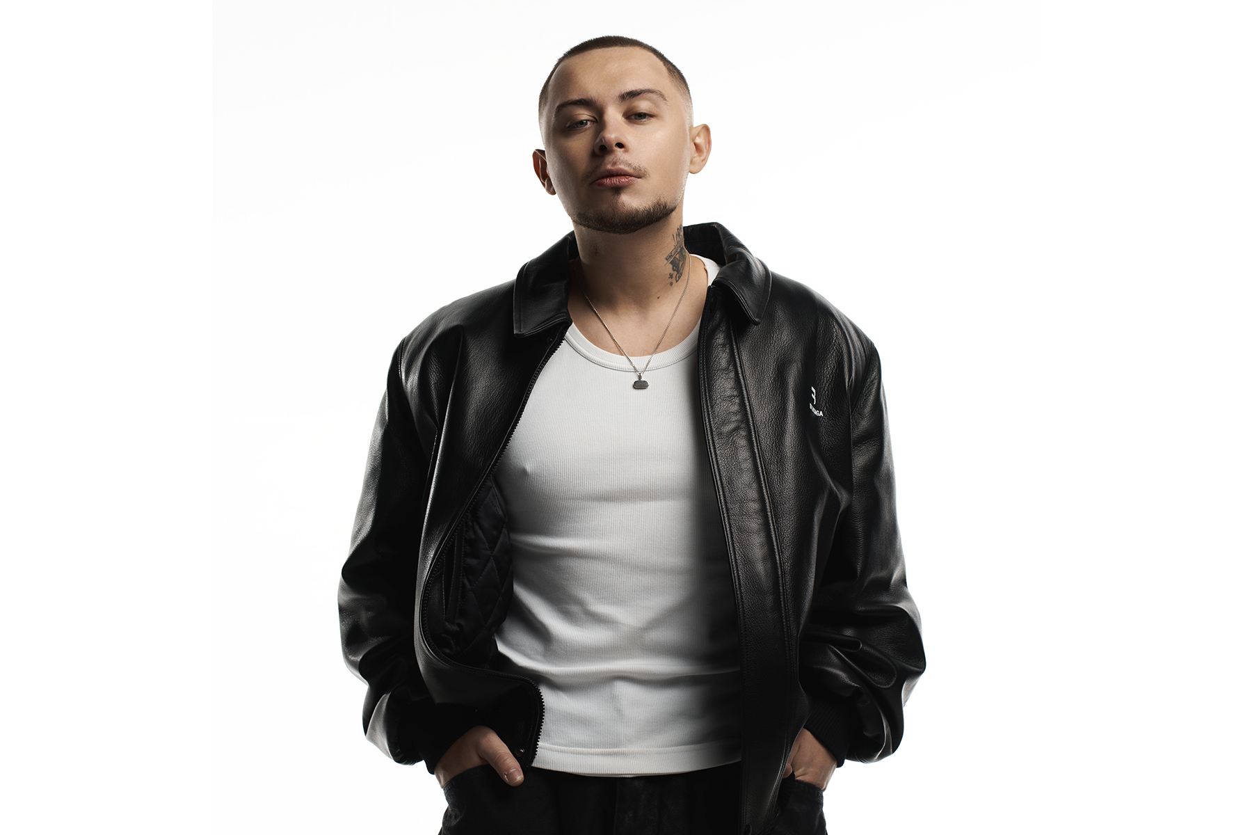 

Билеты на Lyriq (Magnus Locus)