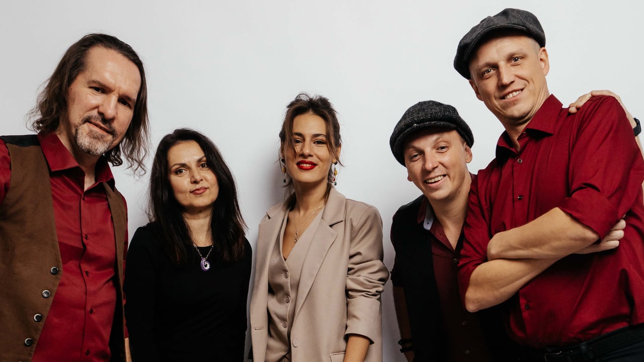 

Билеты на Ratatouille Manouche Orchestra (Эссе)