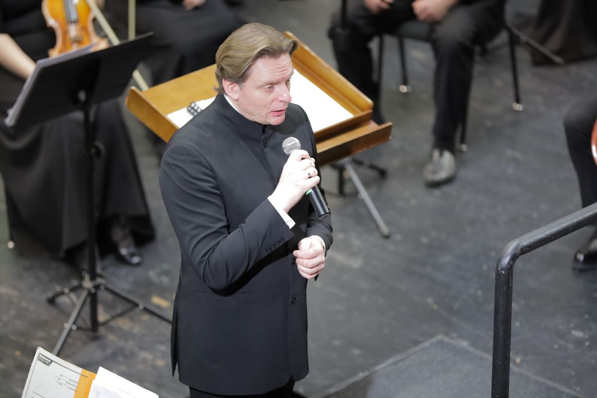 

Билеты на РАСО. Покорившая мир (Филармония)