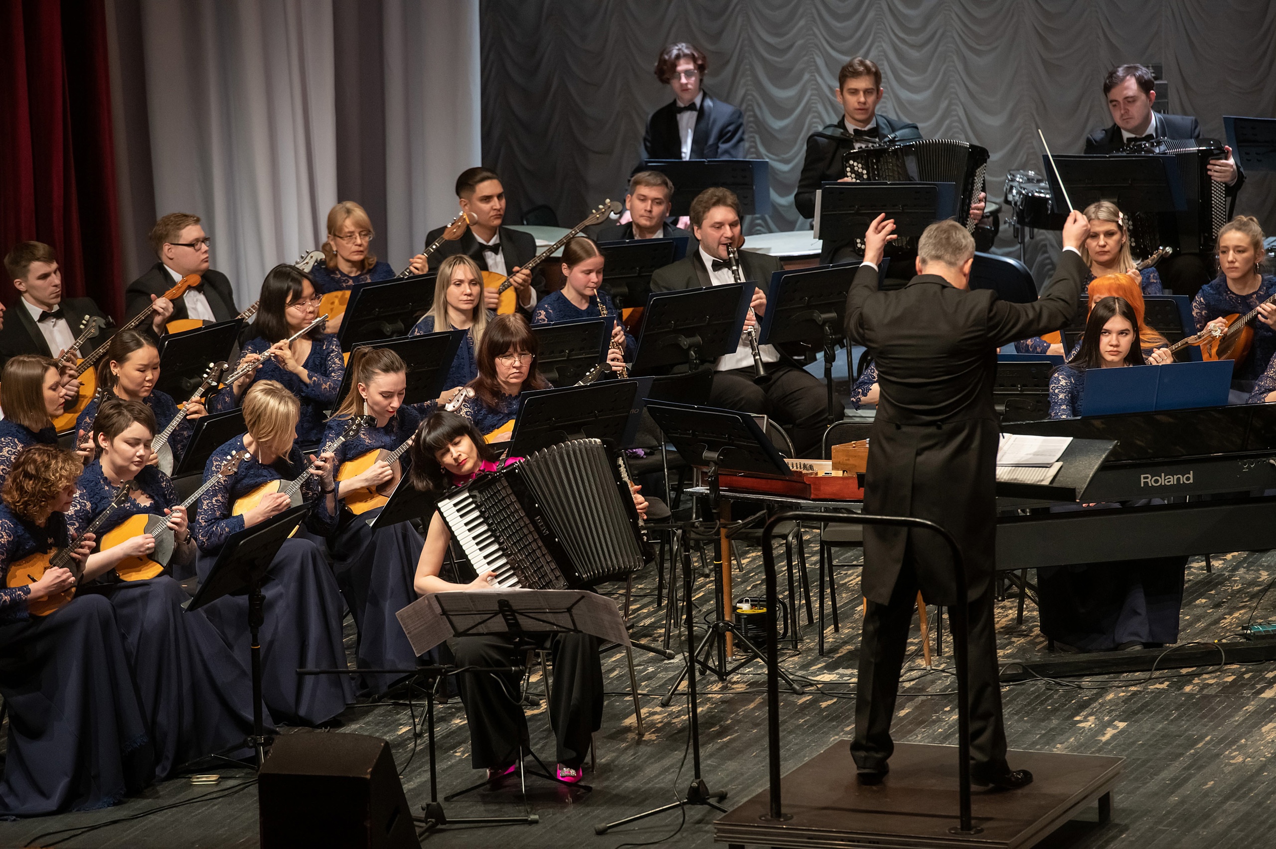 

Билеты на Дневной общедоступный концерт (Филармония. Камерный зал)