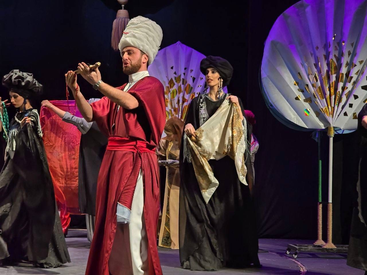 

Билеты на Халиф Аист (Лакский театр им. Эффенди Капиева)