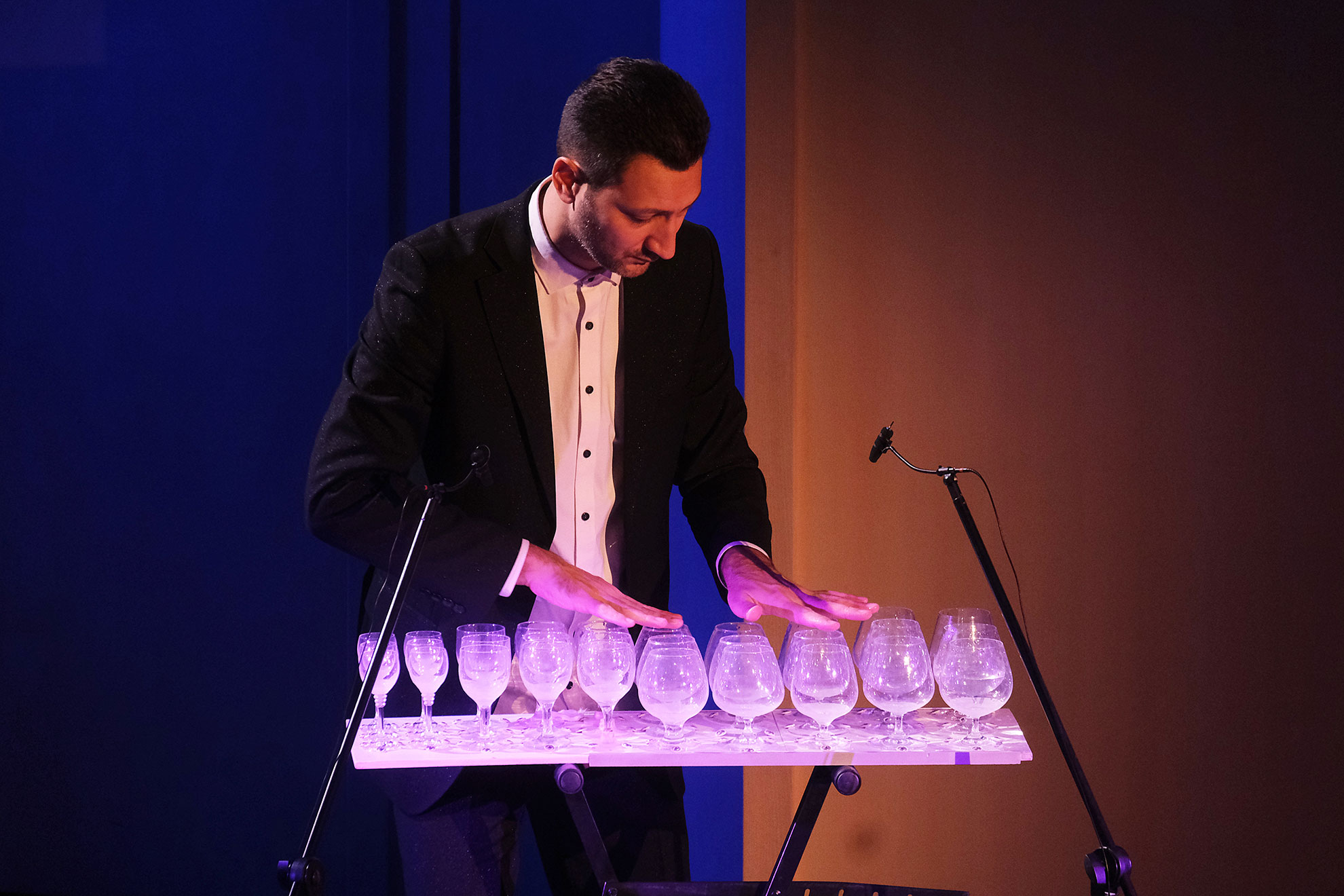 

Билеты на Поющие бокалы (Филармония. Органный концертный зал)