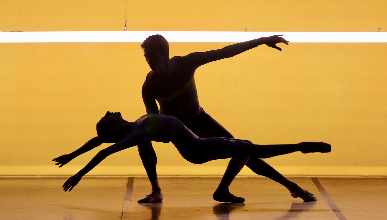 

Билеты на Брух. Сюита. Холст I (Геликон-опера)