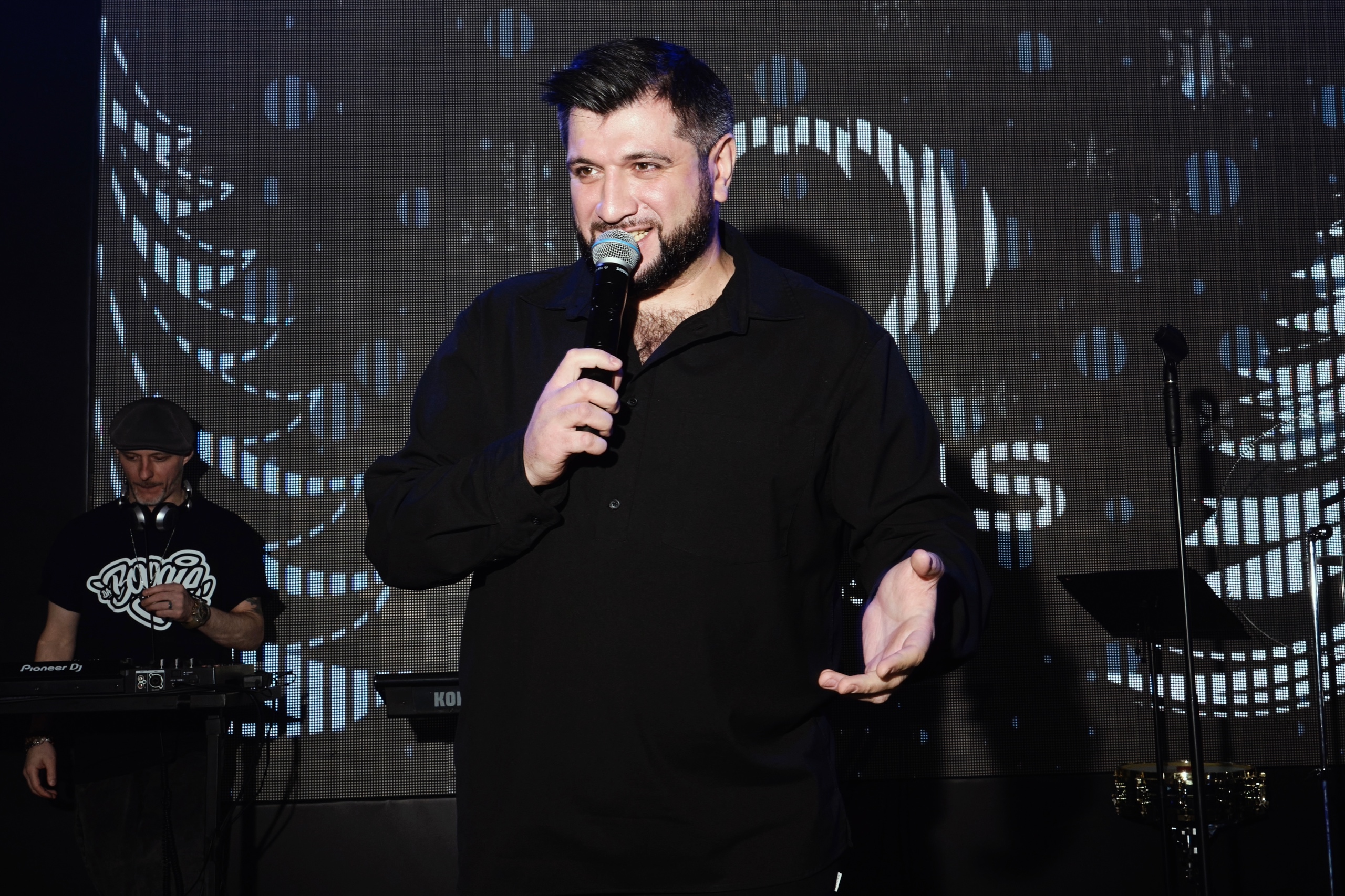 

Билеты на Эльбрус Джанмирзоев (Казмедиа центр)