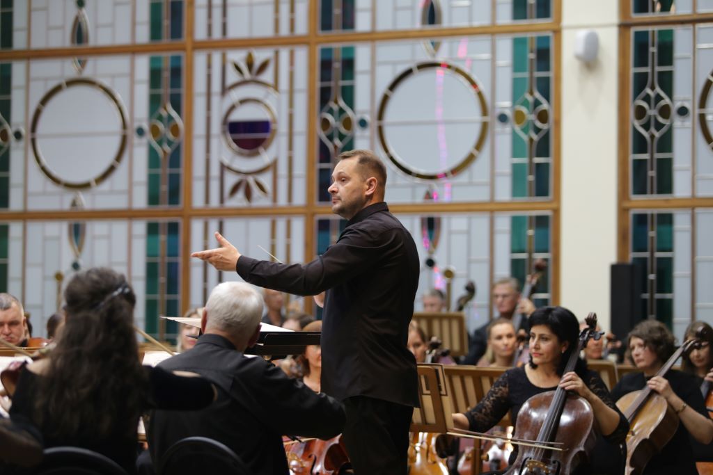 

Билеты на Кубанский симфонический оркестр (Муниципальный концертный зал)