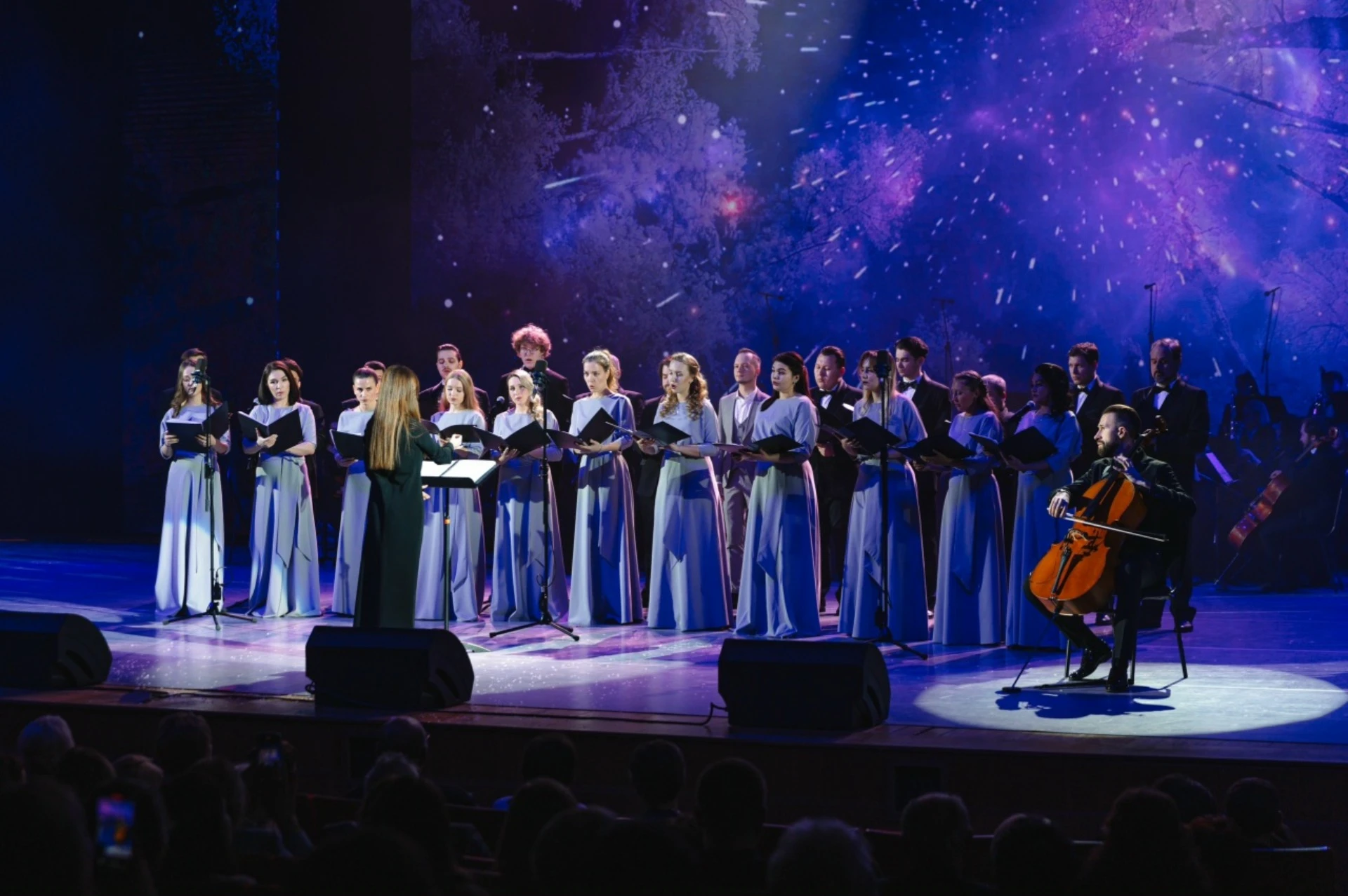 

Билеты на Новогодний. Красноярский камерный хор (Филармония)