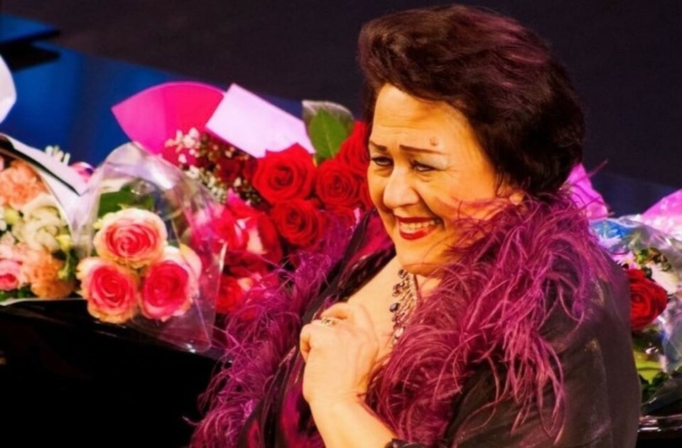 Затронем струны пламенной души