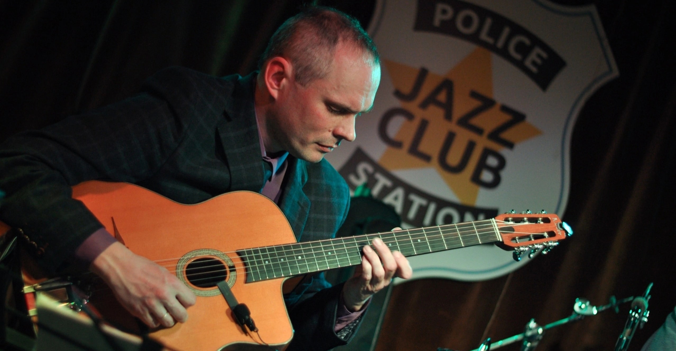 

Билеты на Джаз-трио Максима Шишаева (Музыка кофе и вина (МКВ))