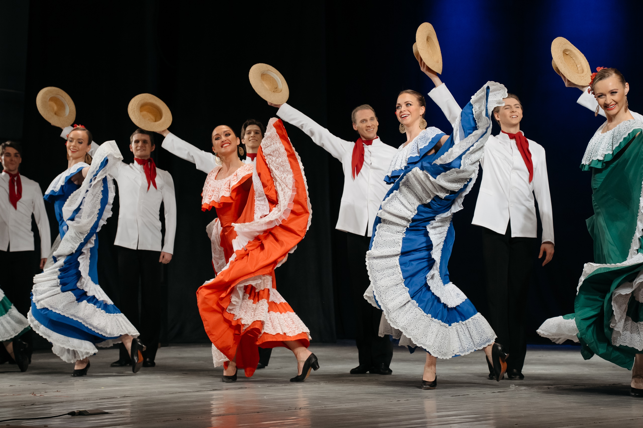 

Билеты на Ансамбль Игоря Моисеева (Филармония)