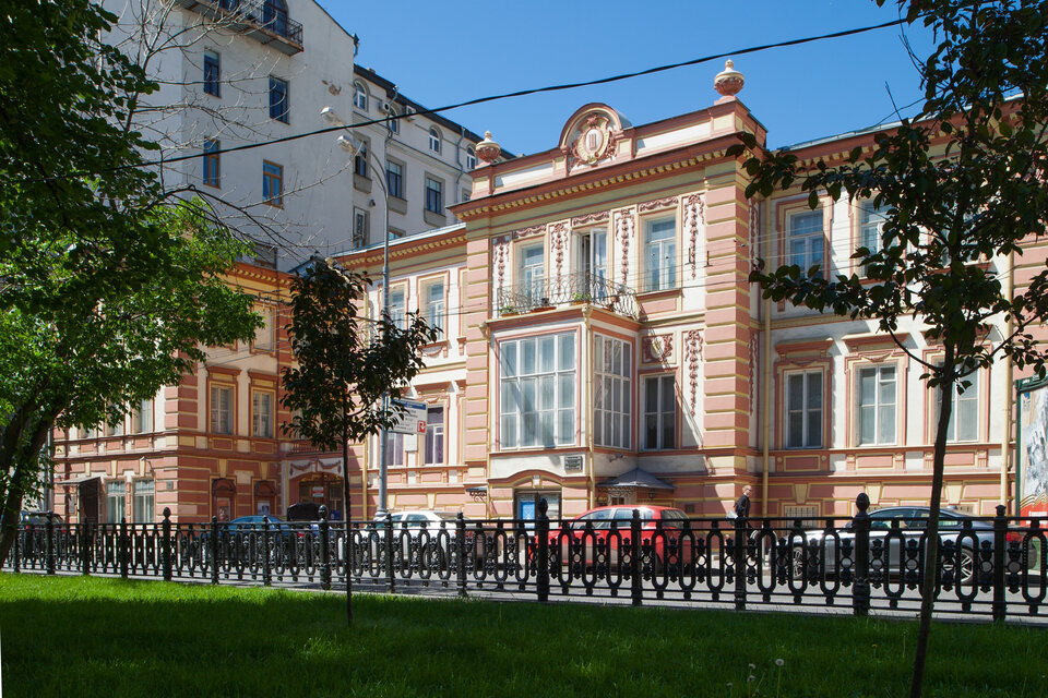 Сборная экскурсия по выставке «Маскарад» и дому-музею Ермоловой