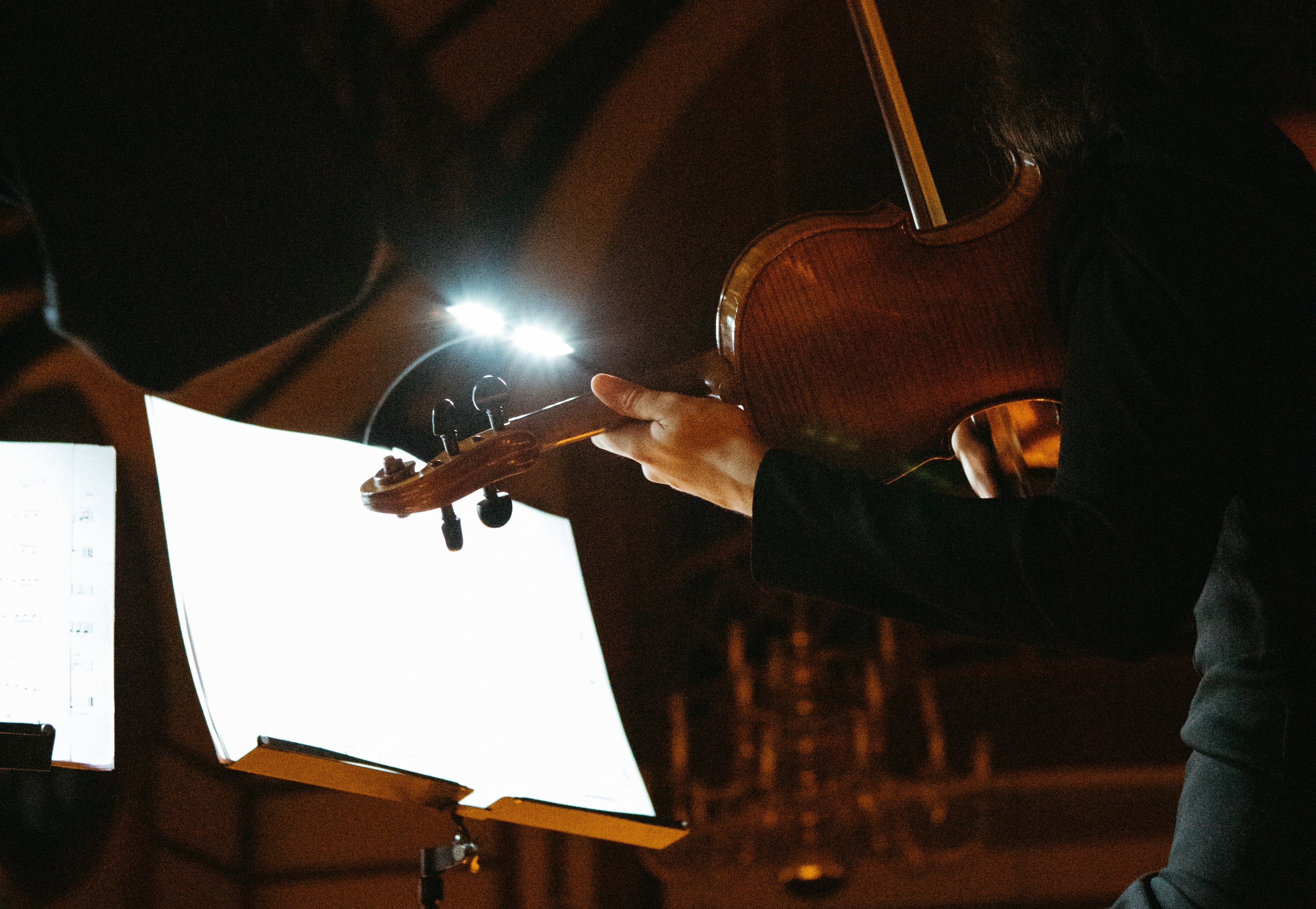 

Билеты на Lumos Concerts. Скрипка, орган, фортепиано при 1000 свечей (Филармония. Органный зал)