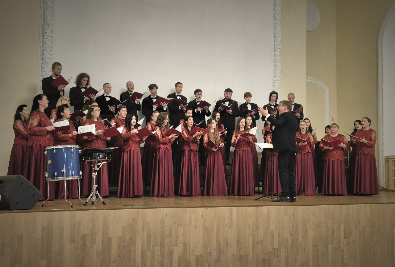 

Билеты на Смешанный хор ГЦКиД им. Васильева. Рождественский концерт (Собор Рождества Богородицы)