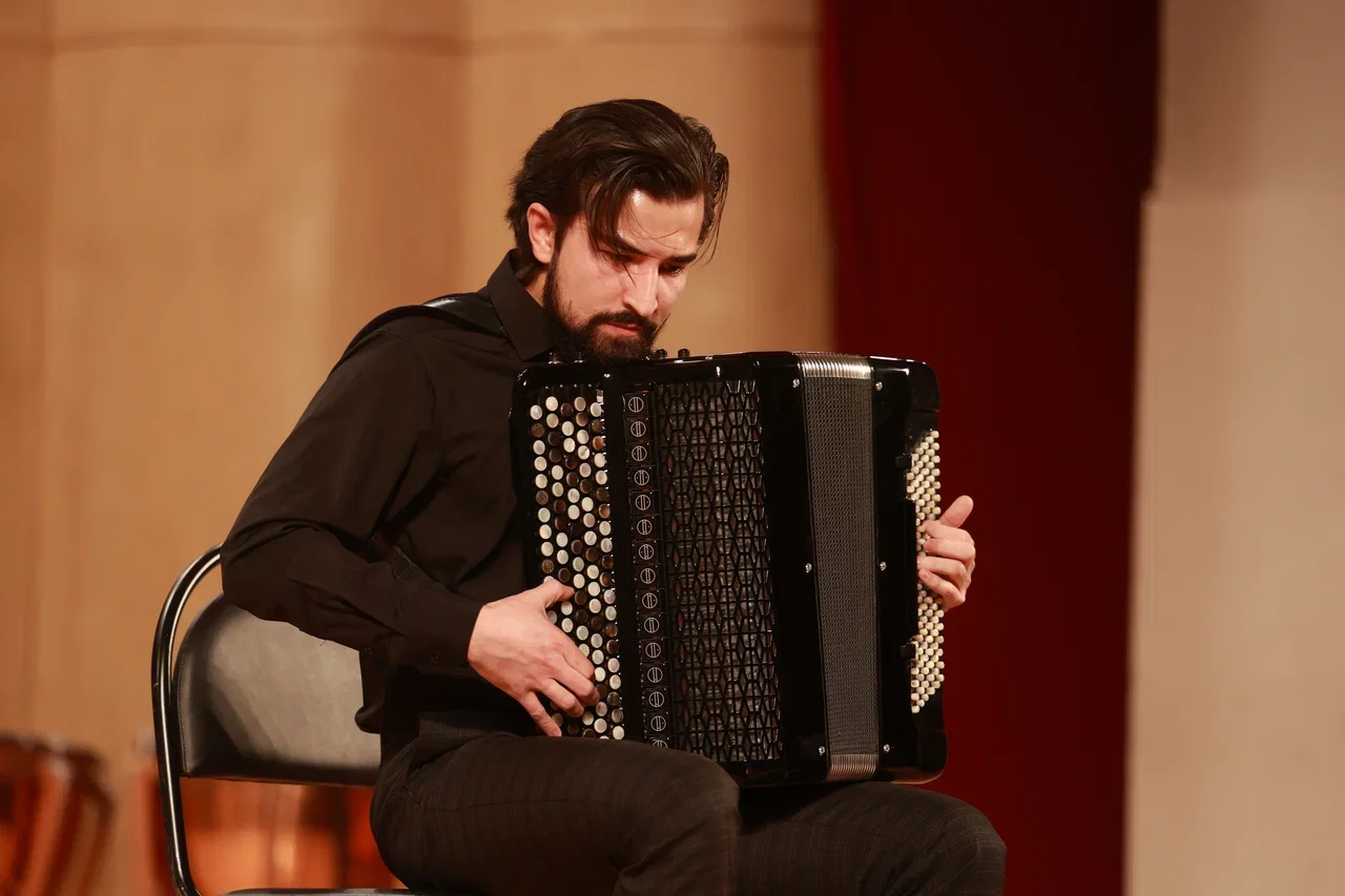 

Билеты на Триумф баяна (КЗ «Сибирь»)