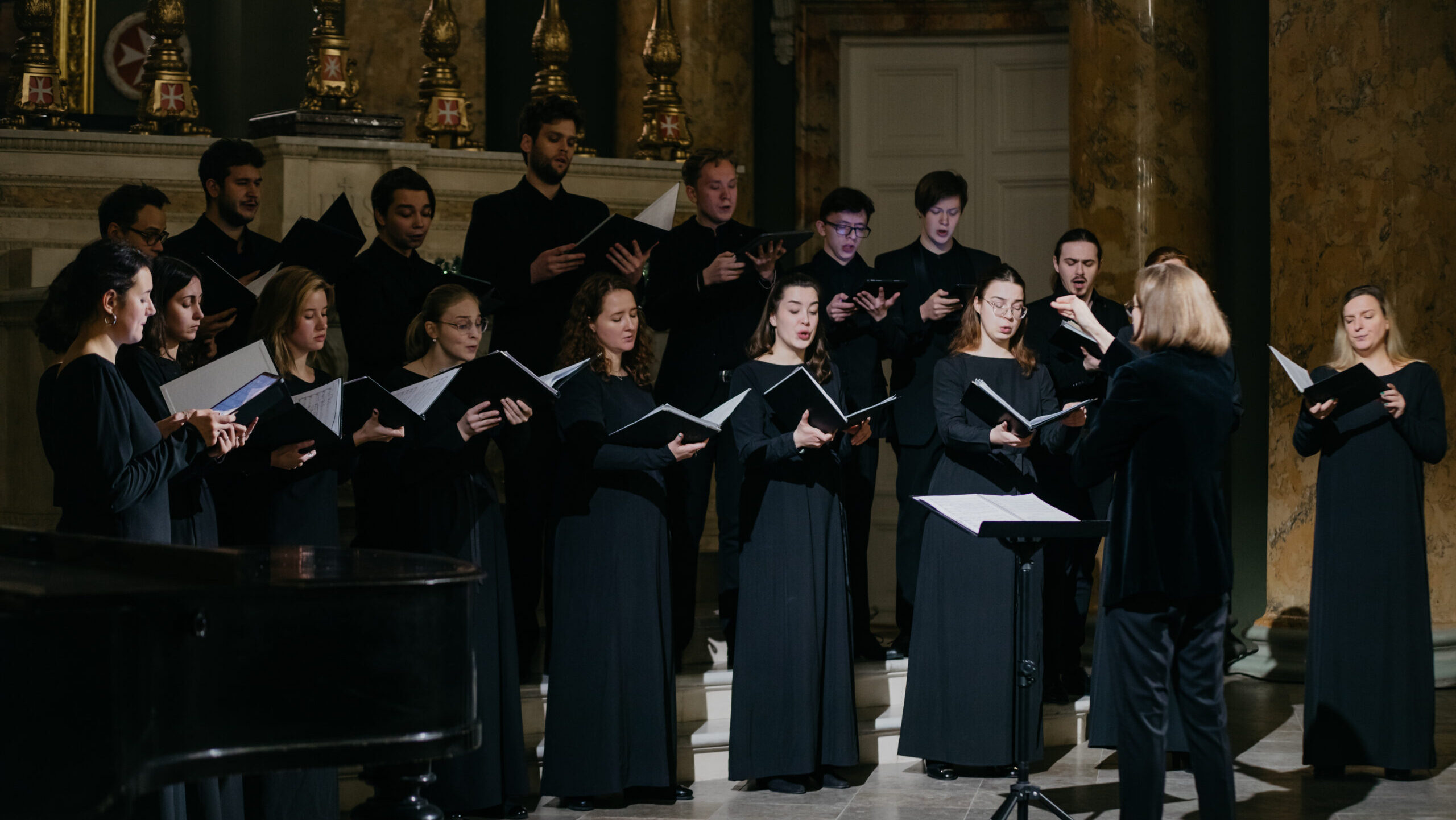 

Билеты на Страсти по девочке со спичками (Новая сцена Александринского театра)