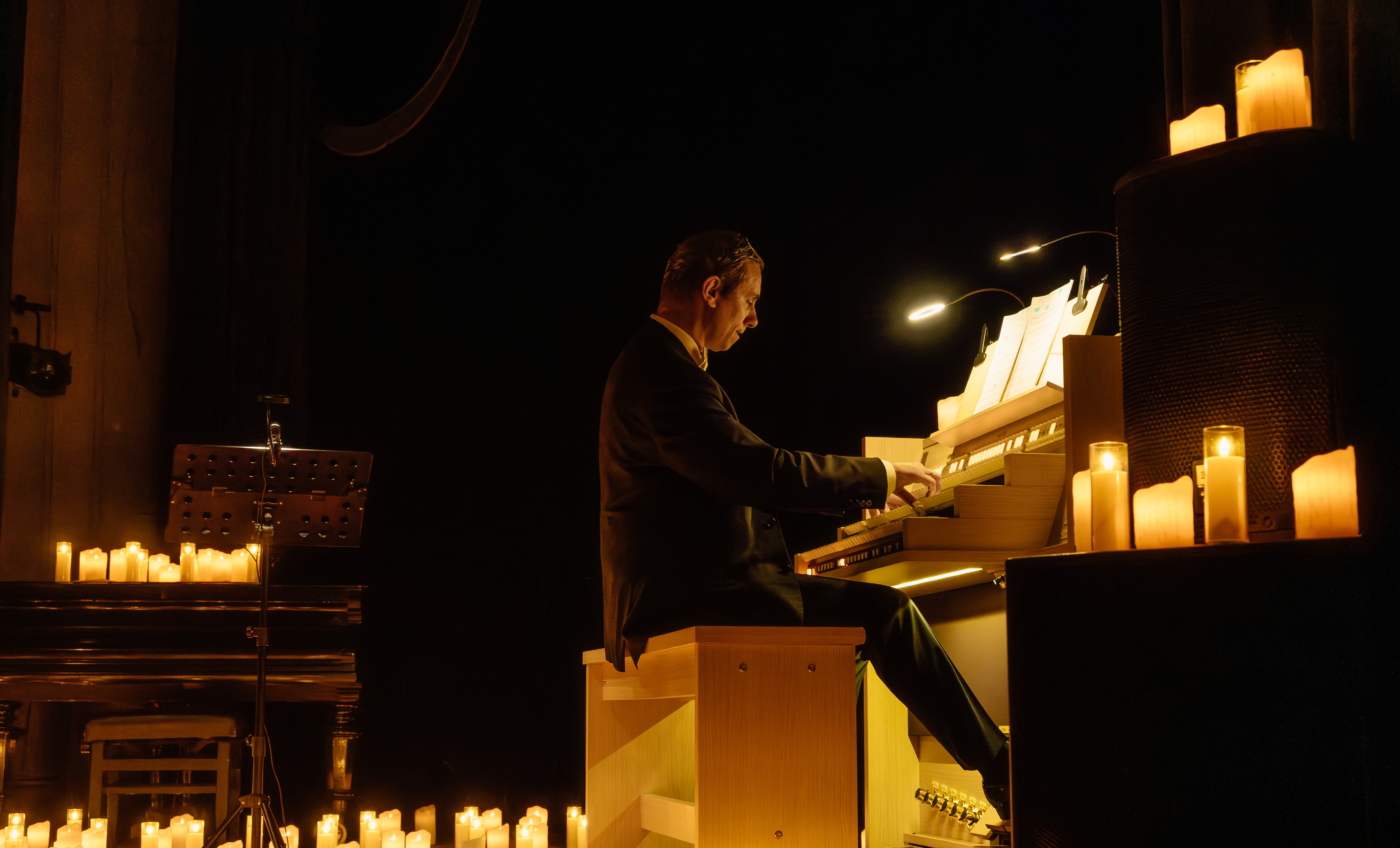 

Билеты на Орган и арфа при свечах (Музей Пушкина)