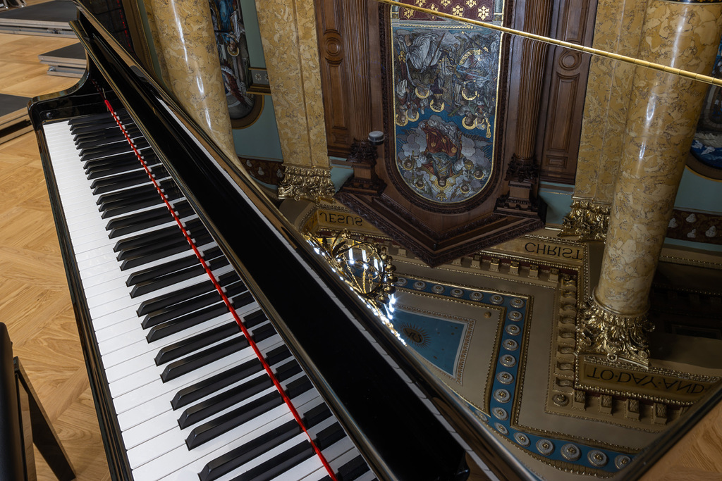 

Билеты на Серебряный век. Поэзия в музыке (Концертный зал на Английской набережной)