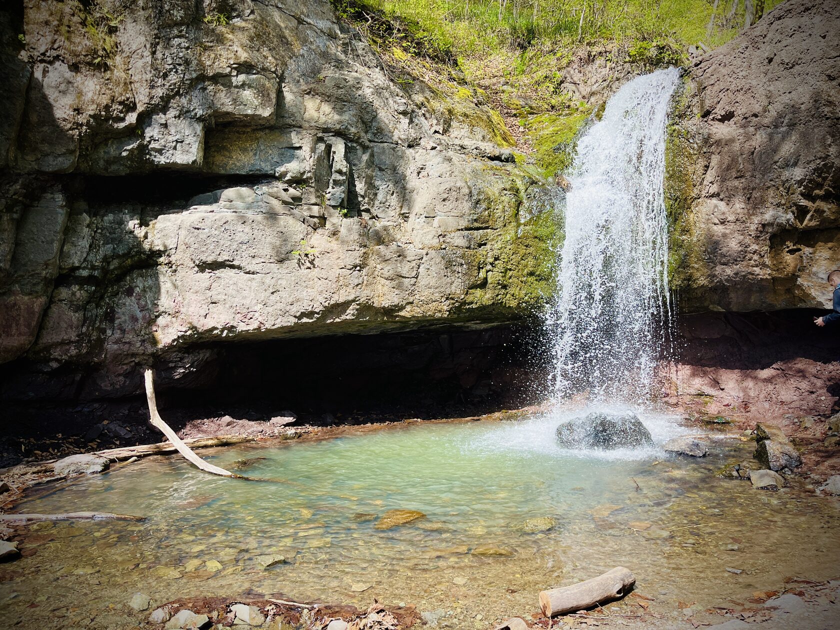 

Билеты на Кравцовские водопады и полуостров Брюса (Кравцовские водопады, п-ов Брюса и мыс Парящей черепахи)