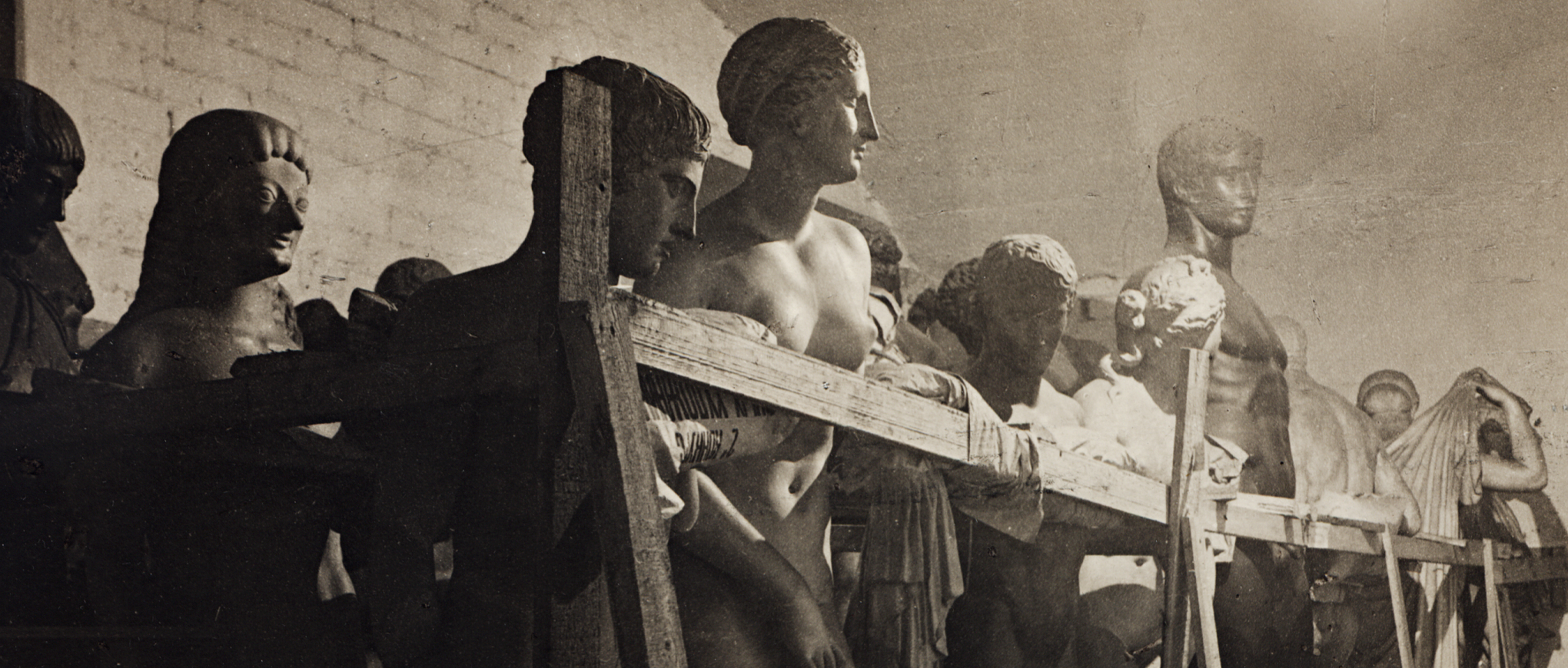 

Билеты на Между фронтом и тылом: как железные дороги спасали людей и культуру (ГМИИ им. А. С. Пушкина)