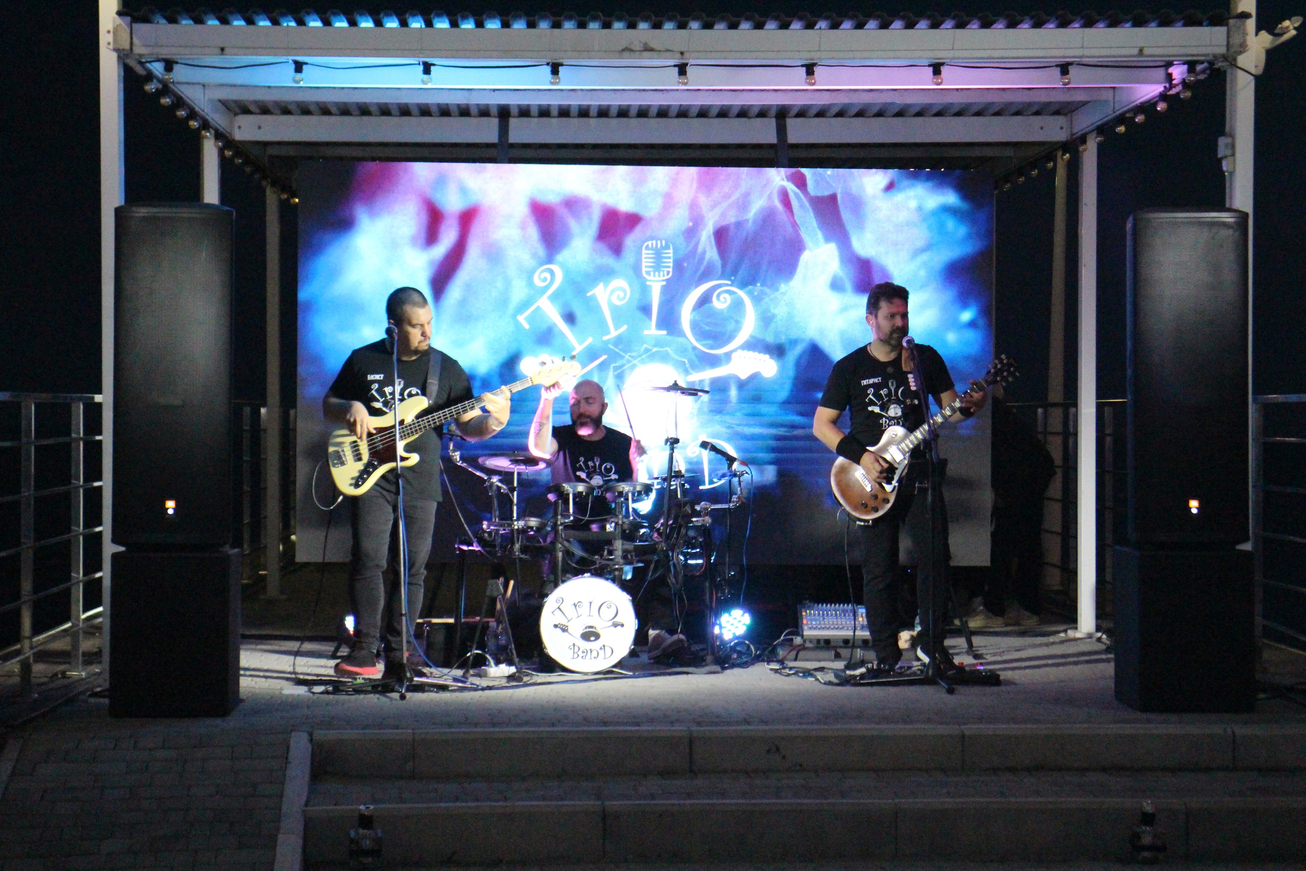 

Билеты на Trio Band (Louis Pasteur)