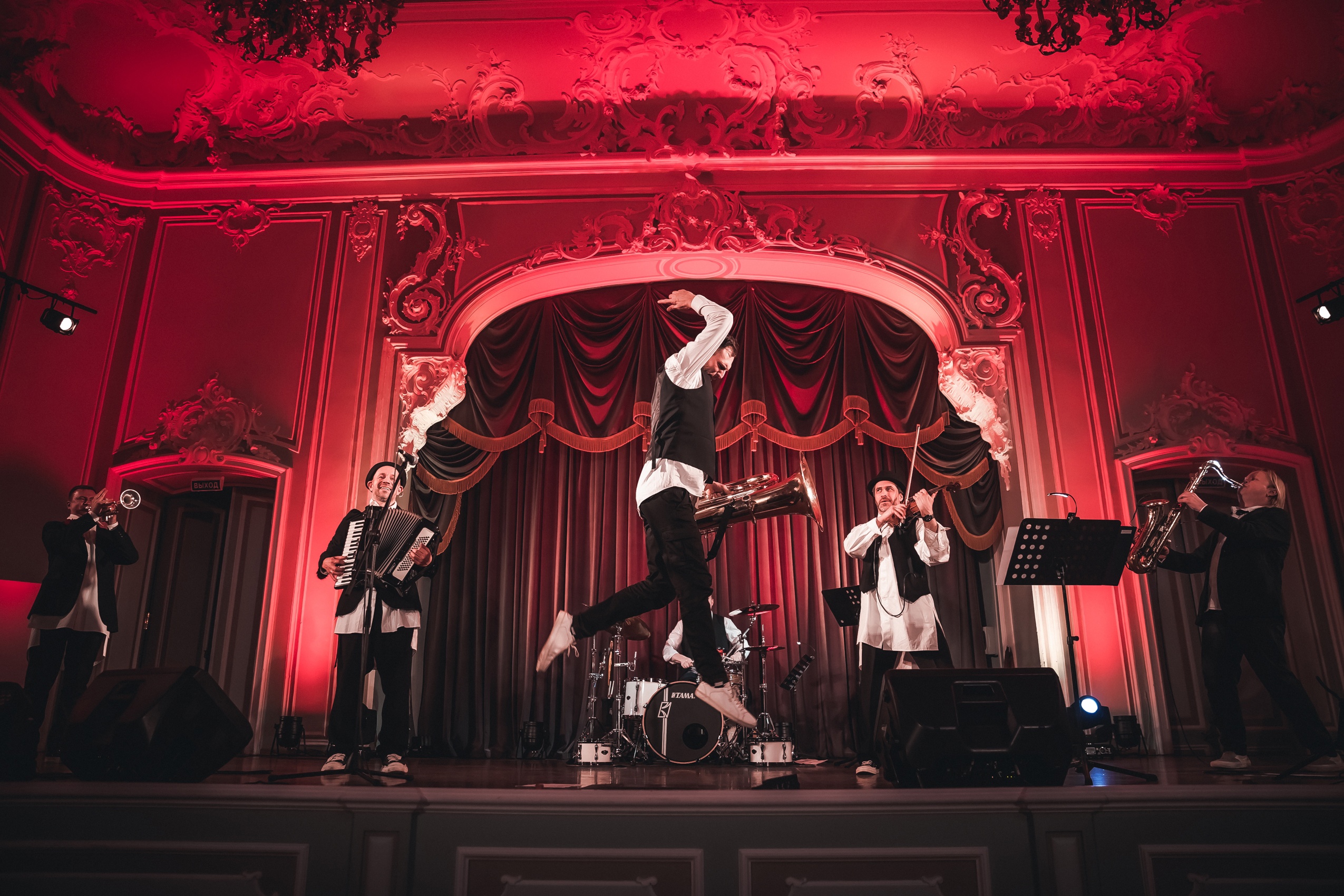 

Билеты на Acid Hasid. Балканский концерт: Кустурица, Брегович (Дворец Белосельских-Белозерских)