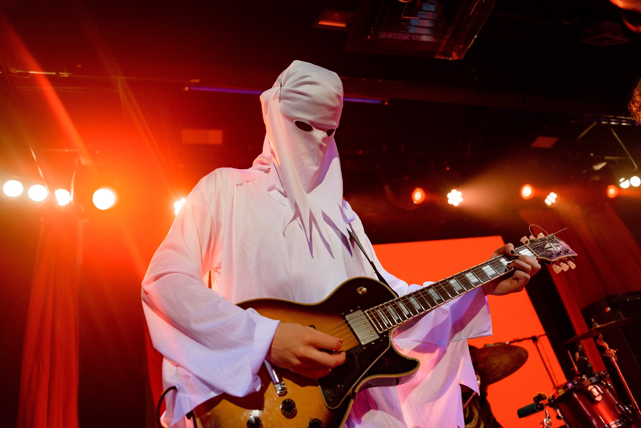 

Билеты на Halloween. Зомби-Цирк (16 Тонн)