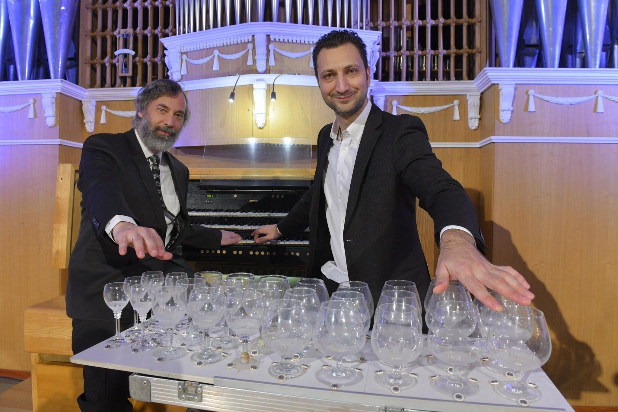 

Билеты на Поющие бокалы (Филармония. Органный концертный зал)