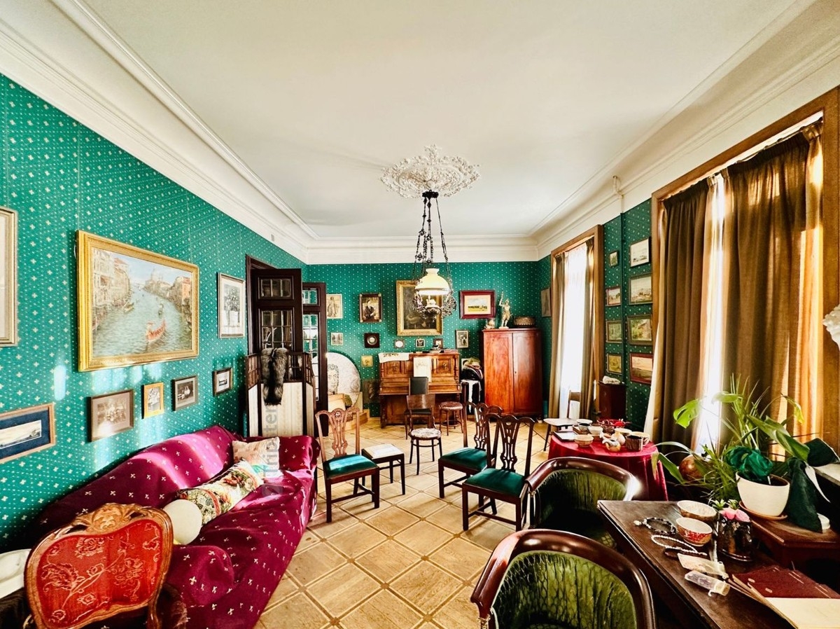 

Билеты на Императорская семья и семья Бенуа (Музей Бенуа на Васильевском)