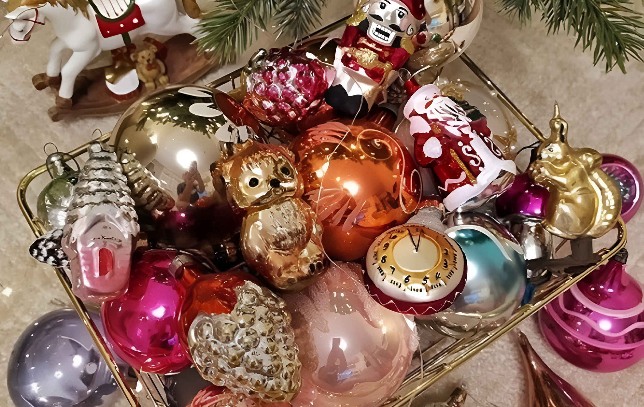 

Билеты на Время новогодних игрушек (Счастливы с детства)