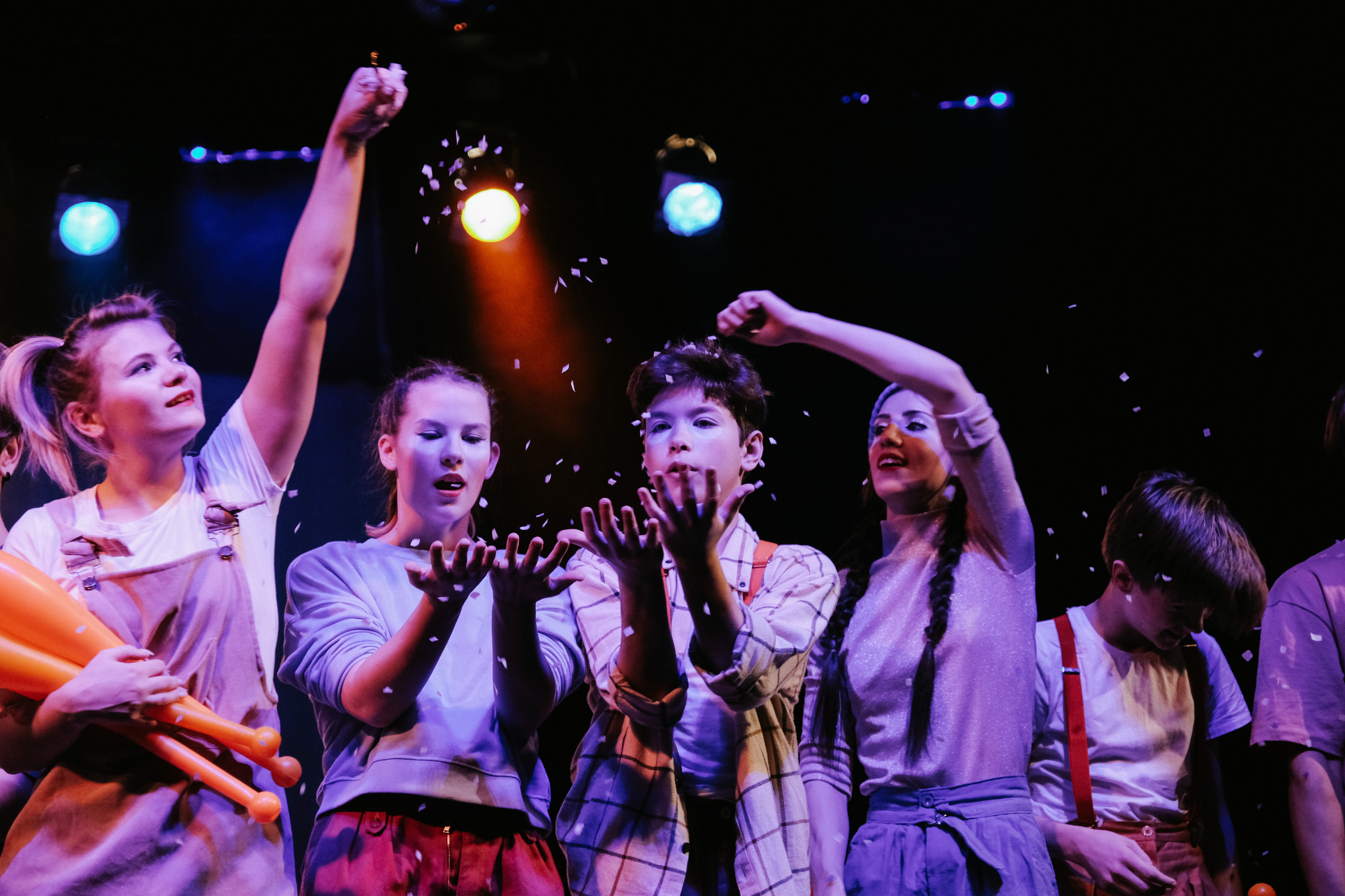 

Билеты на Не время для оленей (Упсала-цирк)