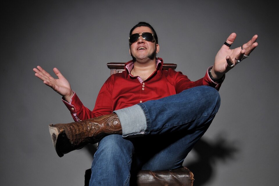 Raw Cats 88. Elvis Christmas