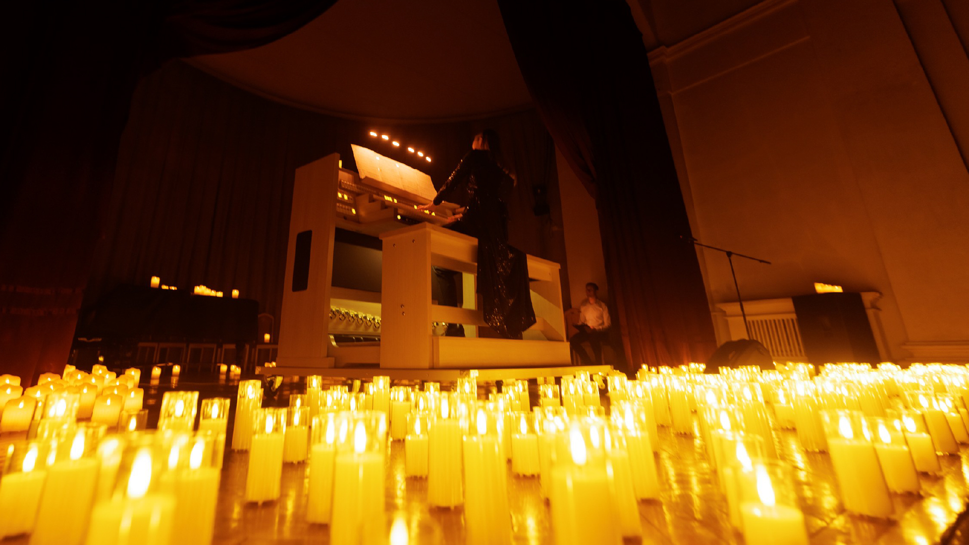 

Билеты на Рождественский орган при свечах (Дом журналиста)