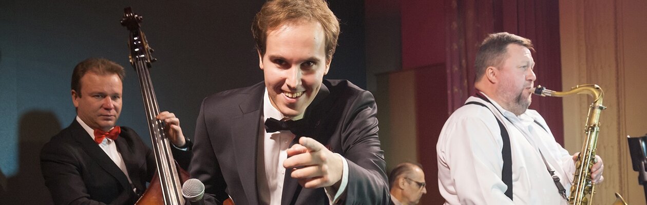 Алекс Абра. Хиты Фрэнка Синатры