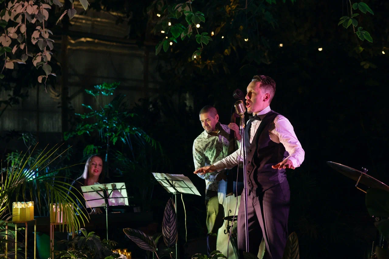 

Билеты на Магия свечей. Fly Me to the Moon. Джаз на луне в оранжерее (Оранжерея Таврического сада)