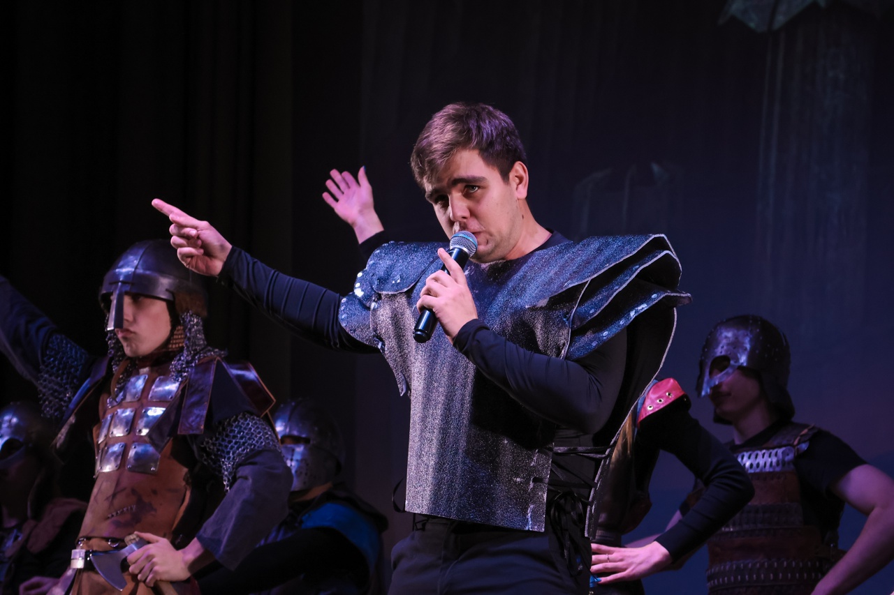 

Билеты на Кубок чемпионов КВН «Третья столица» (Областной центр культуры «Сибиряк»)